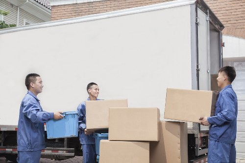 Local truck hire service for residential and commercial moves